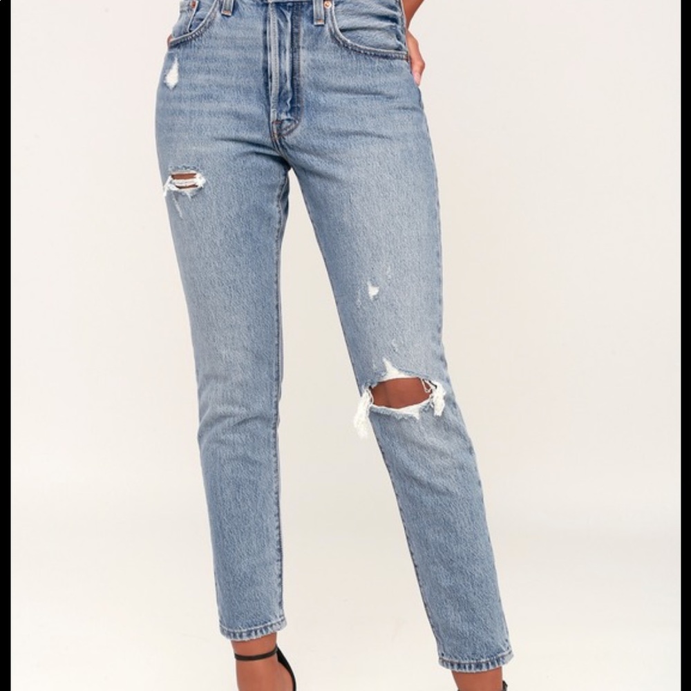 Levi’s 501 distress skinny